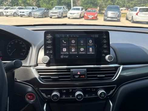Used 2018 Honda Accord Sport image 22