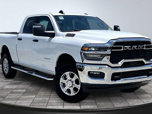 Used 2026 RAM 2500 Big Horn AWD/4WD image 38