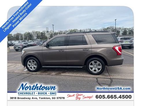 Used 2019 Ford Expedition XLT w/ Equipment Group 202A AWD/4WD image 13