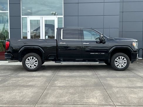 Used 2020 GMC Sierra 3500 Denali w/ Denali Ultimate Package AWD/4WD image 2