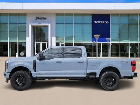 Used 2024 Ford F250 Lariat w/ Lariat Ultimate Package image 3