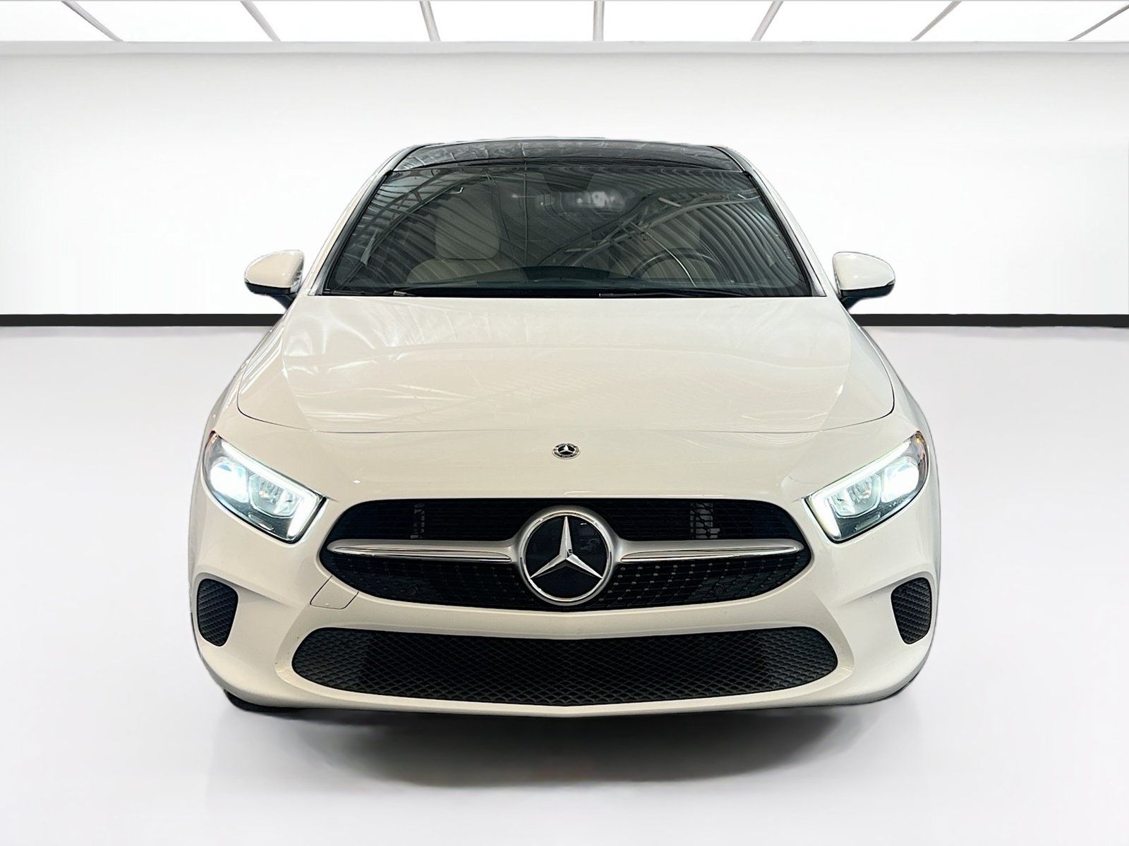 Used 2022 Mercedes-Benz A 220 image 2