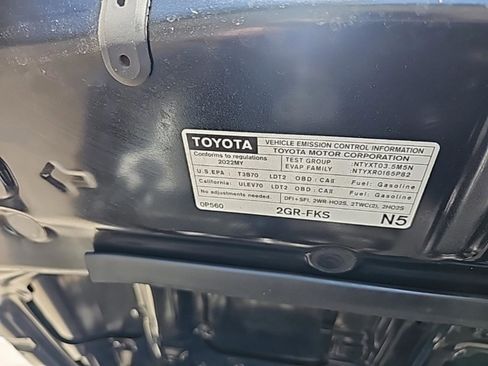 Used 2022 Toyota Tacoma Limited image 11