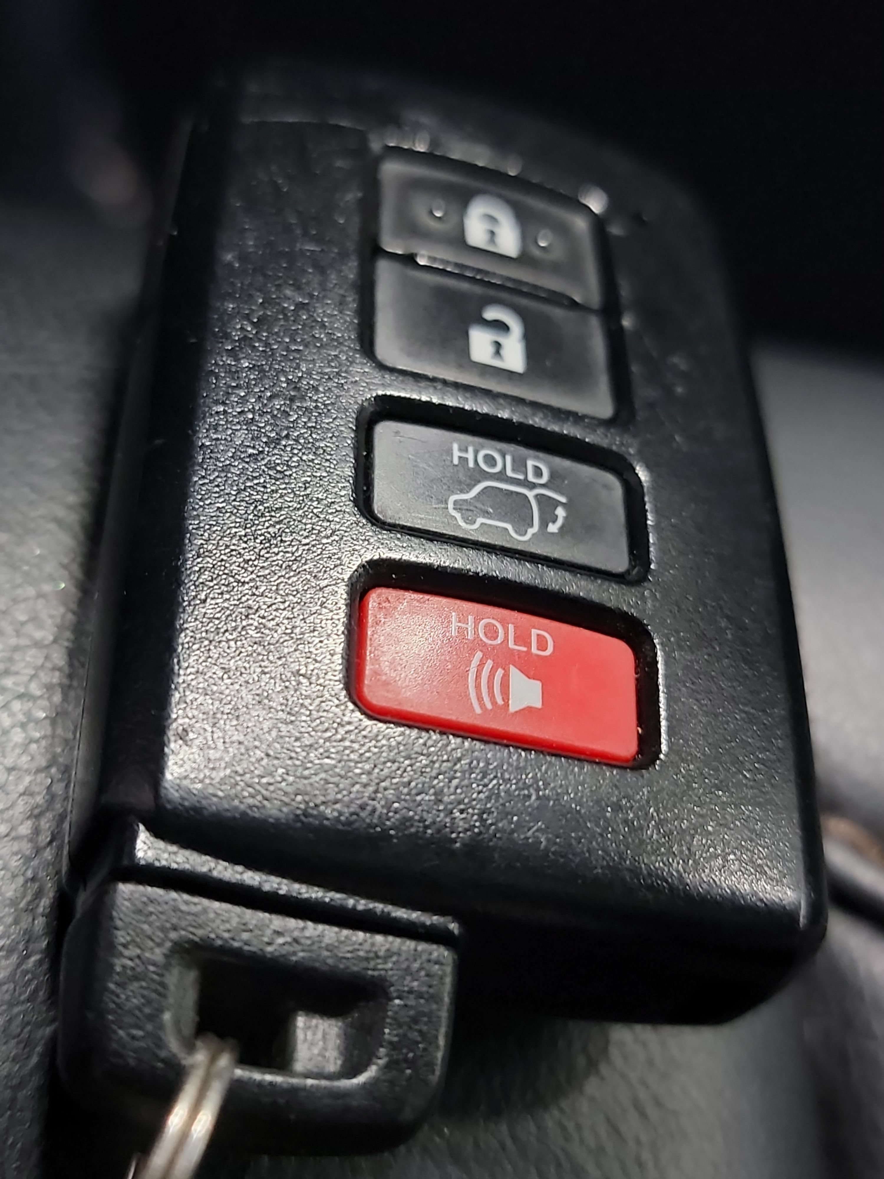 Used 2019 Toyota Highlander XLE w/ Carpet Mat Package (TMS) AWD/4WD image 32