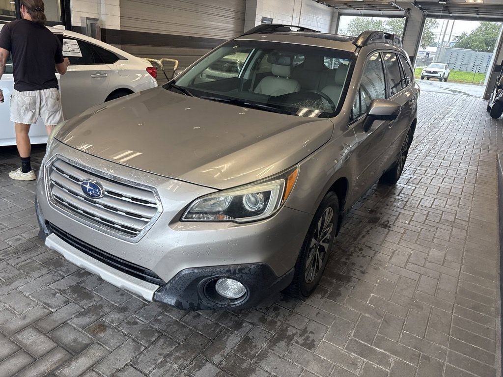 Used 2015 Subaru Outback 2.5i Limited AWD/4WD image 3