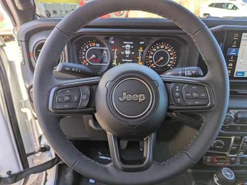 New 2026 Jeep Gladiator Mojave AWD/4WD image 17
