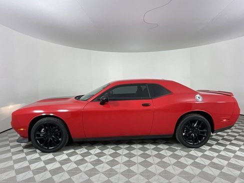 Used 2022 Dodge Challenger GT image 8