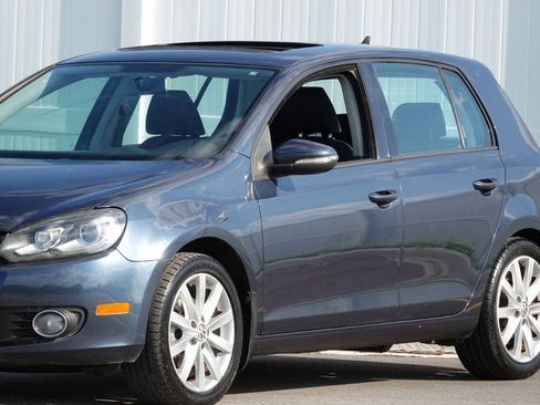 Used 2011 Volkswagen Golf TDI w/ Cold Weather Pkg FWD image 36