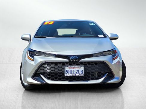 Used 2022 Toyota Corolla SE image 2