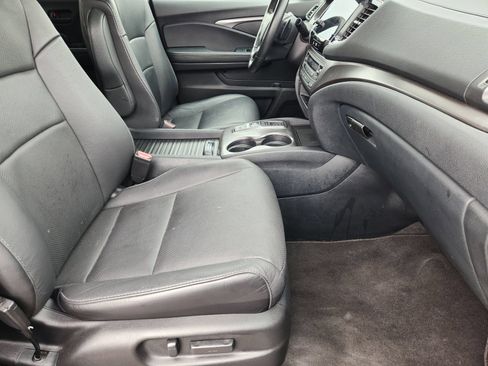 Used 2023 Honda Passport EX-L image 17