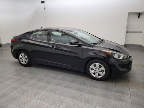 Used 2016 Hyundai Elantra SE FWD image 11