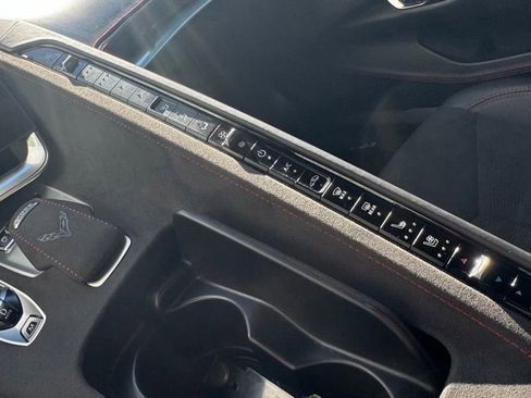 Used 2023 Chevrolet Corvette Stingray Premium Conv w/ Z51 Performance Package RWD image 21