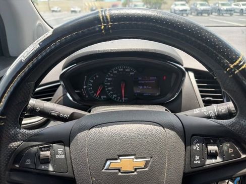 Used 2020 Chevrolet Trax LT FWD image 13