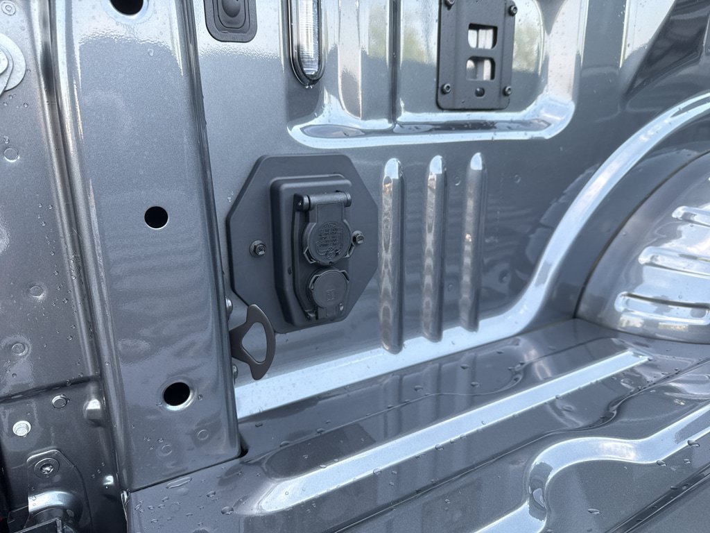 New 2026 Ford F350 Lariat AWD/4WD image 9