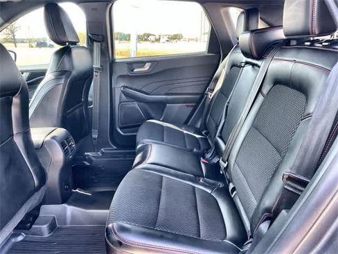 Used 2025 Ford Escape ST-Line w/ Equipment Group 301A image 14
