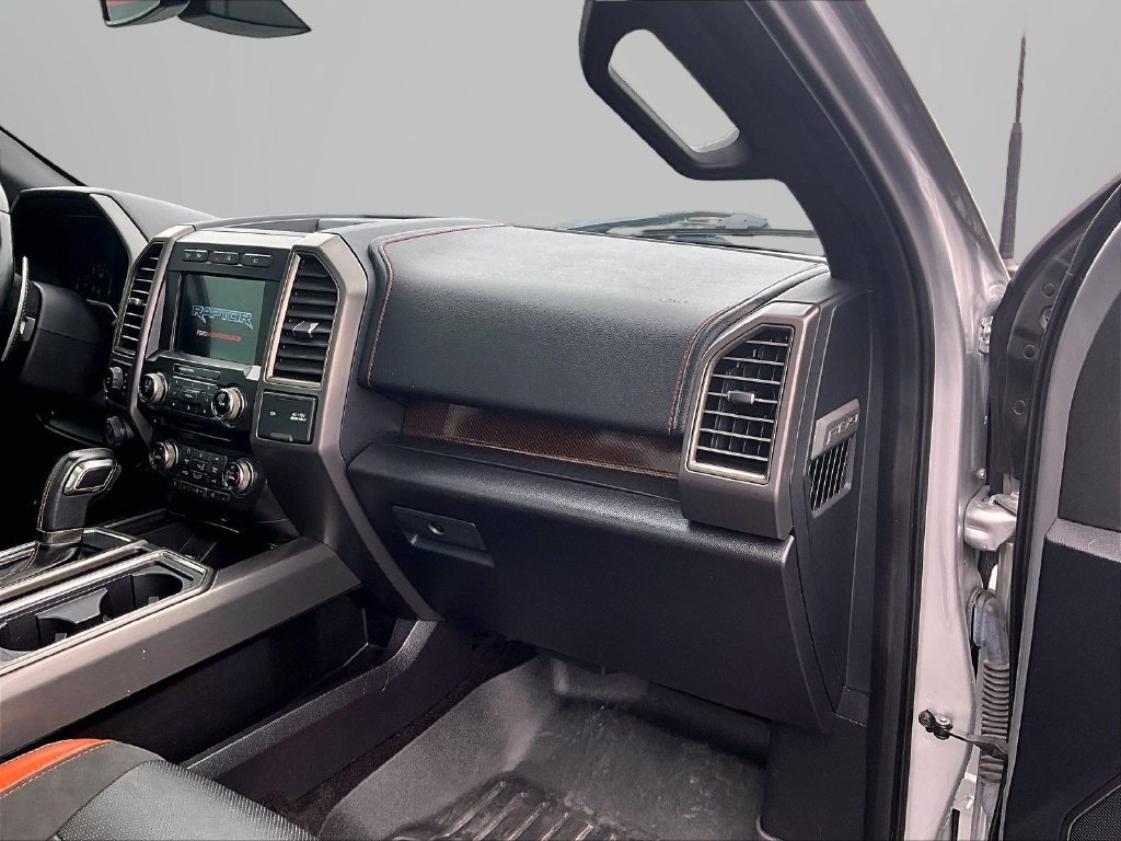 Used 2017 Ford F150 Raptor w/ Equipment Group 802A Luxury AWD/4WD image 17