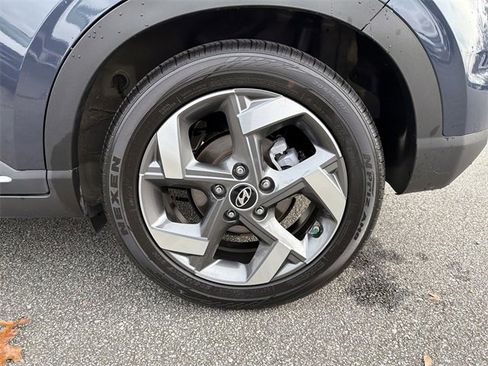Certified 2025 Hyundai Venue Limited image 19