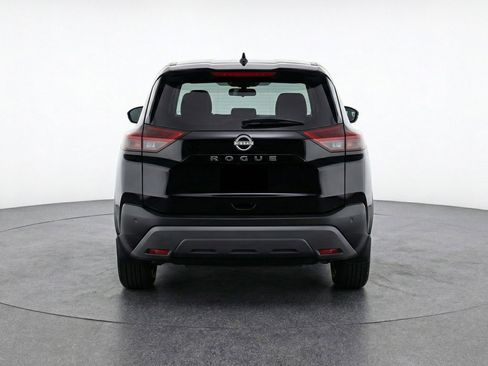Used 2025 Nissan Rogue SV FWD image 7