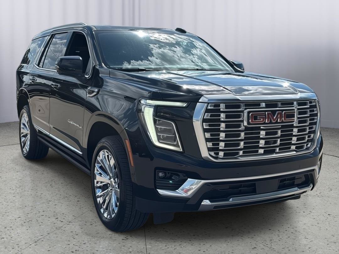 Used 2026 GMC Yukon Denali w/ Sun & Power Step Package AWD/4WD image 7