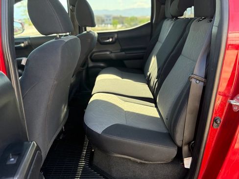 Used 2020 Toyota Tacoma TRD Off-Road w/ Technology Package AWD/4WD image 26