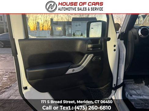 Used 2016 Jeep Wrangler Unlimited Sahara w/ Dual Top Group image 19