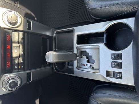 Used 2011 Toyota 4Runner Limited image 38