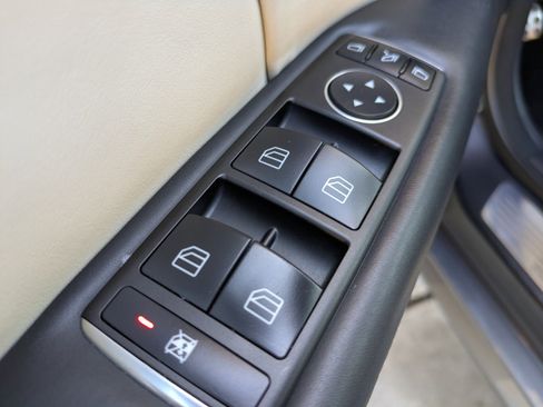 Used 2017 Mercedes-Benz E 550 Cabriolet image 16