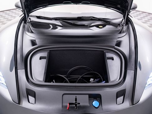 Certified 2021 Porsche Taycan Turbo S image 31