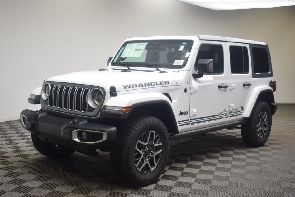 New 2026 Jeep Wrangler Unlimited Sahara w/ Rockslide Package AWD/4WD image 14