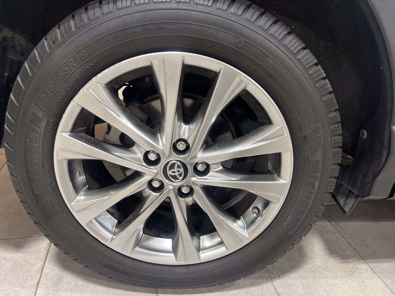 Used 2017 Toyota RAV4 Limited w/ Advanced Technology Package AWD/4WD image 11