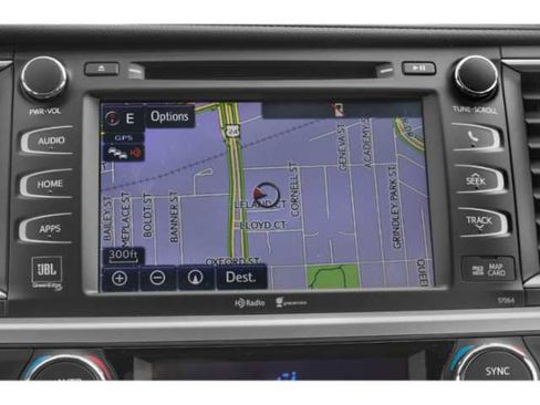 Used 2014 Toyota Highlander XLE AWD/4WD image 18
