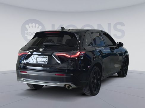 Used 2024 Honda HR-V Sport image 11