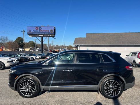 Used 2019 Lincoln Nautilus Reserve image 2