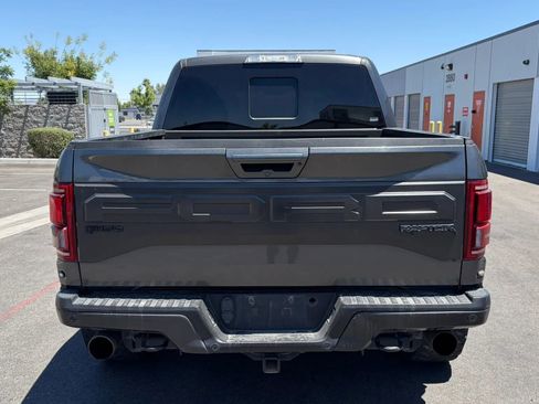 Used 2017 Ford F150 Raptor w/ Equipment Group 802A Luxury AWD/4WD image 4