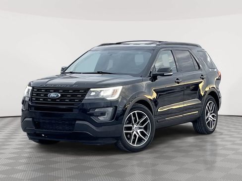 Used 2017 Ford Explorer Sport image 1