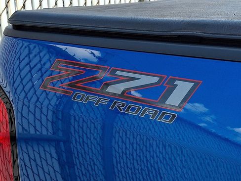 Used 2022 Chevrolet Colorado Z71 AWD/4WD image 10