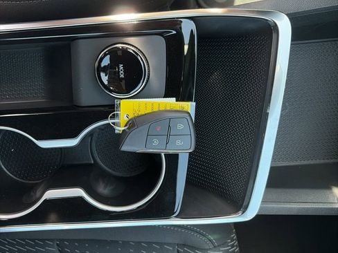 New 2026 Chevrolet Equinox LT image 18