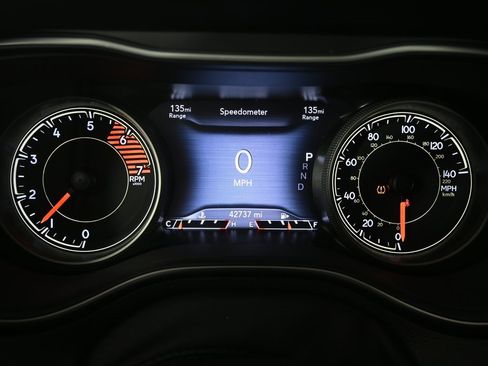 Used 2022 Jeep Cherokee Limited image 25