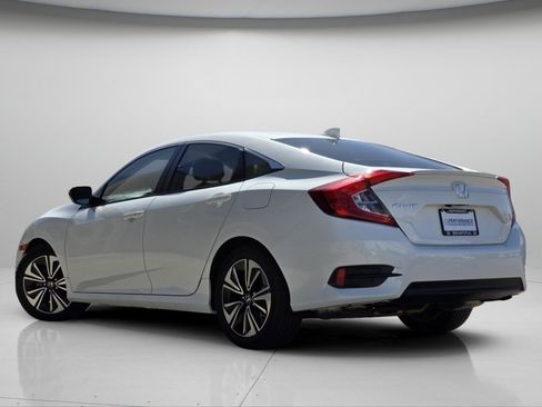 Used 2018 Honda Civic EX-L image 19
