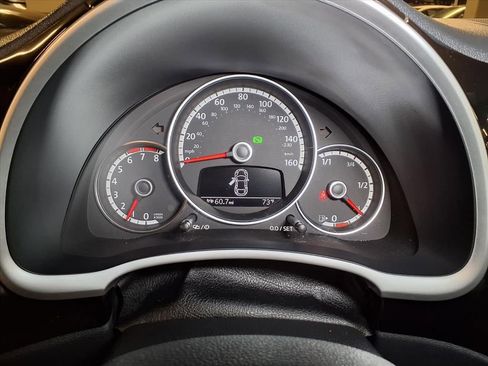 Used 2015 Volkswagen Beetle 1.8T image 9