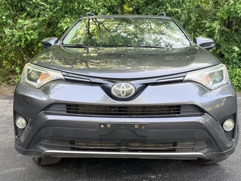 Used 2017 Toyota RAV4 XLE w/ Plus Special Value Package AWD/4WD image 2