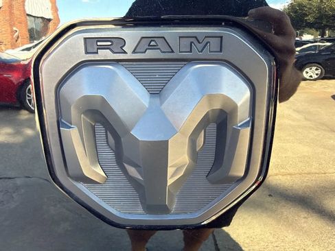Used 2023 RAM 1500 Laramie AWD/4WD image 17