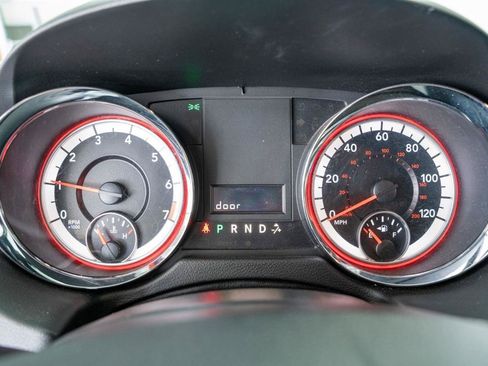 Used 2016 Dodge Grand Caravan SXT FWD image 13