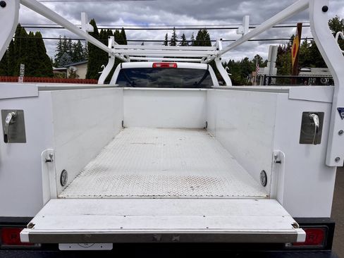 Used 2023 RAM 3500 Big Horn w/ Level 1 Equipment Group AWD/4WD image 6