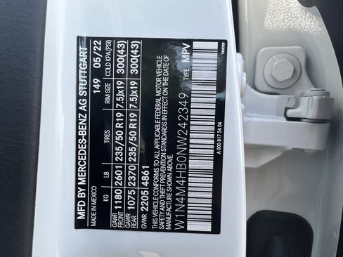 Certified 2022 Mercedes-Benz GLB 250 4MATIC image 37
