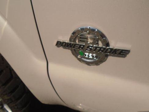 Used 2012 Ford F350 Lariat w/ Chrome Pkg image 12