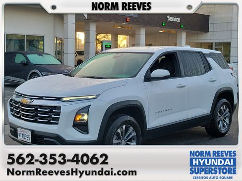 Used 2025 Chevrolet Equinox LT image 1