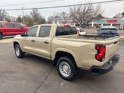 Used 2024 Chevrolet Colorado W/T image 8