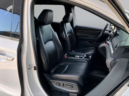 Used 2023 Honda Odyssey Sport image 9
