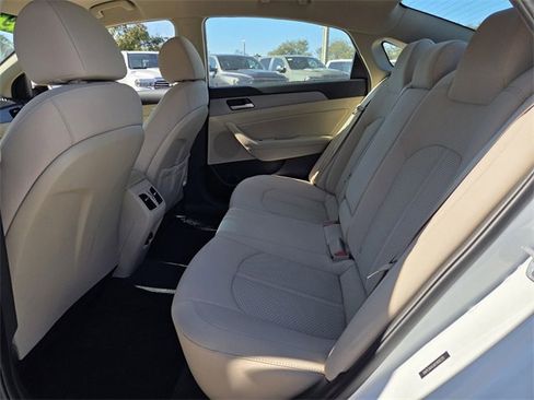 Used 2019 Hyundai Sonata SEL w/ Tech Package 02 image 12